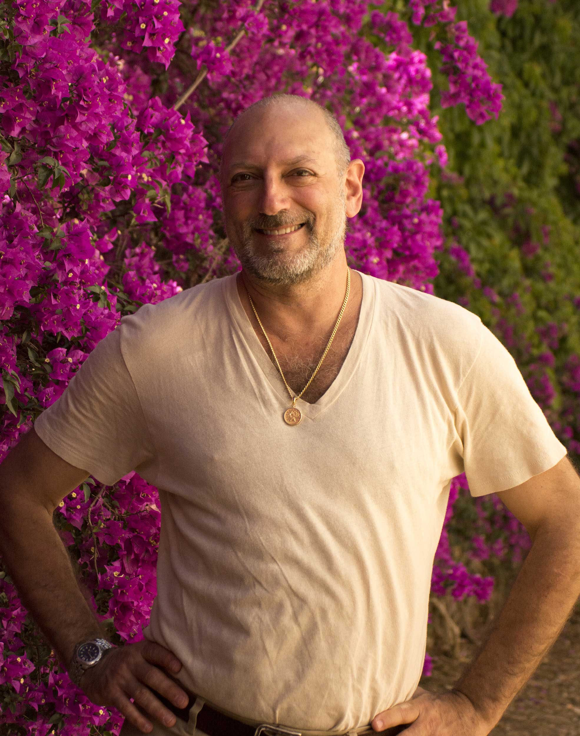 leslie-Barcelona_DSC2340 Leslie standing in front of a pink bougainvillea bush